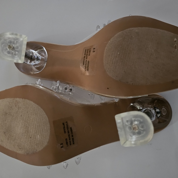 👠CAPE ROBBIN Heels (8.5, Clear) - Picture 8 of 9